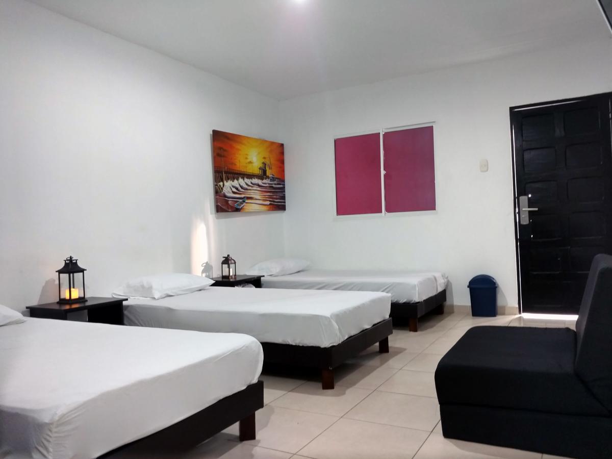 Hotel El Emigrante Puerto Colombia Extérieur photo